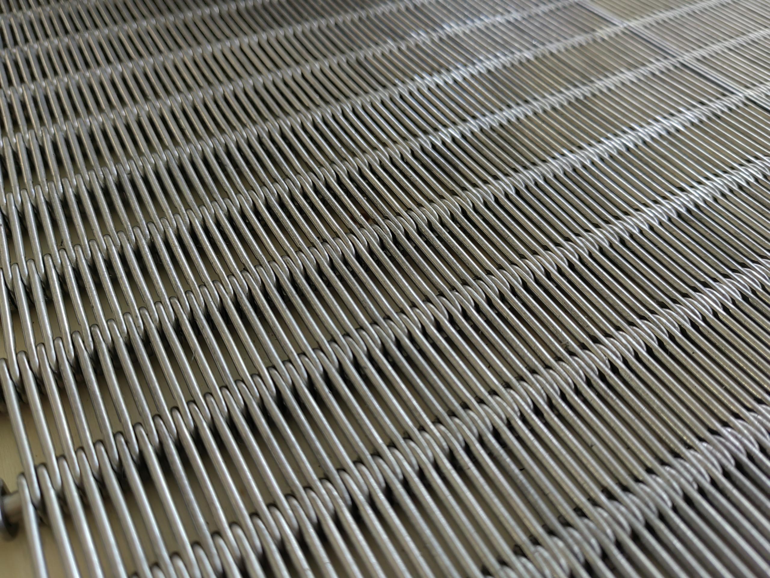 三文魚、牛肉餅、大蝦，為什么都用這種速凍機網(wǎng)帶？