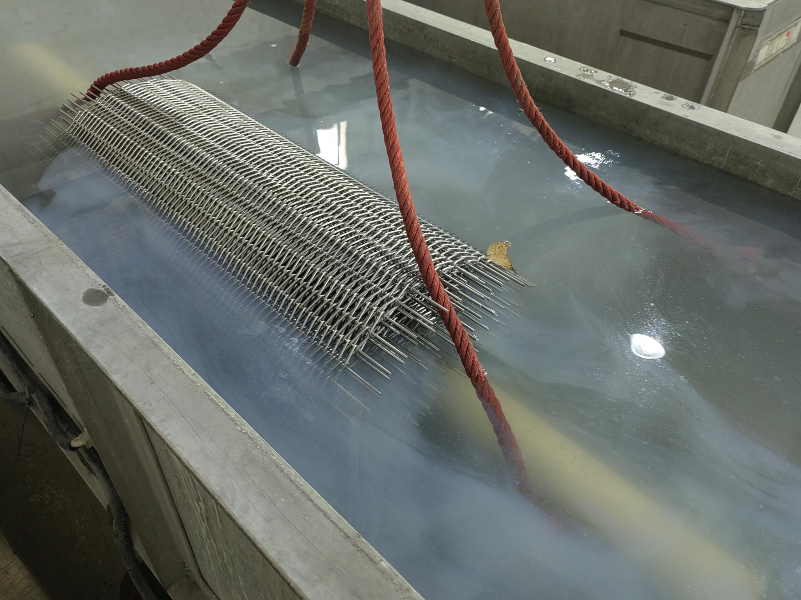  【高溫網(wǎng)帶】--脫脂清洗，延長使用壽命不可忽視的一點