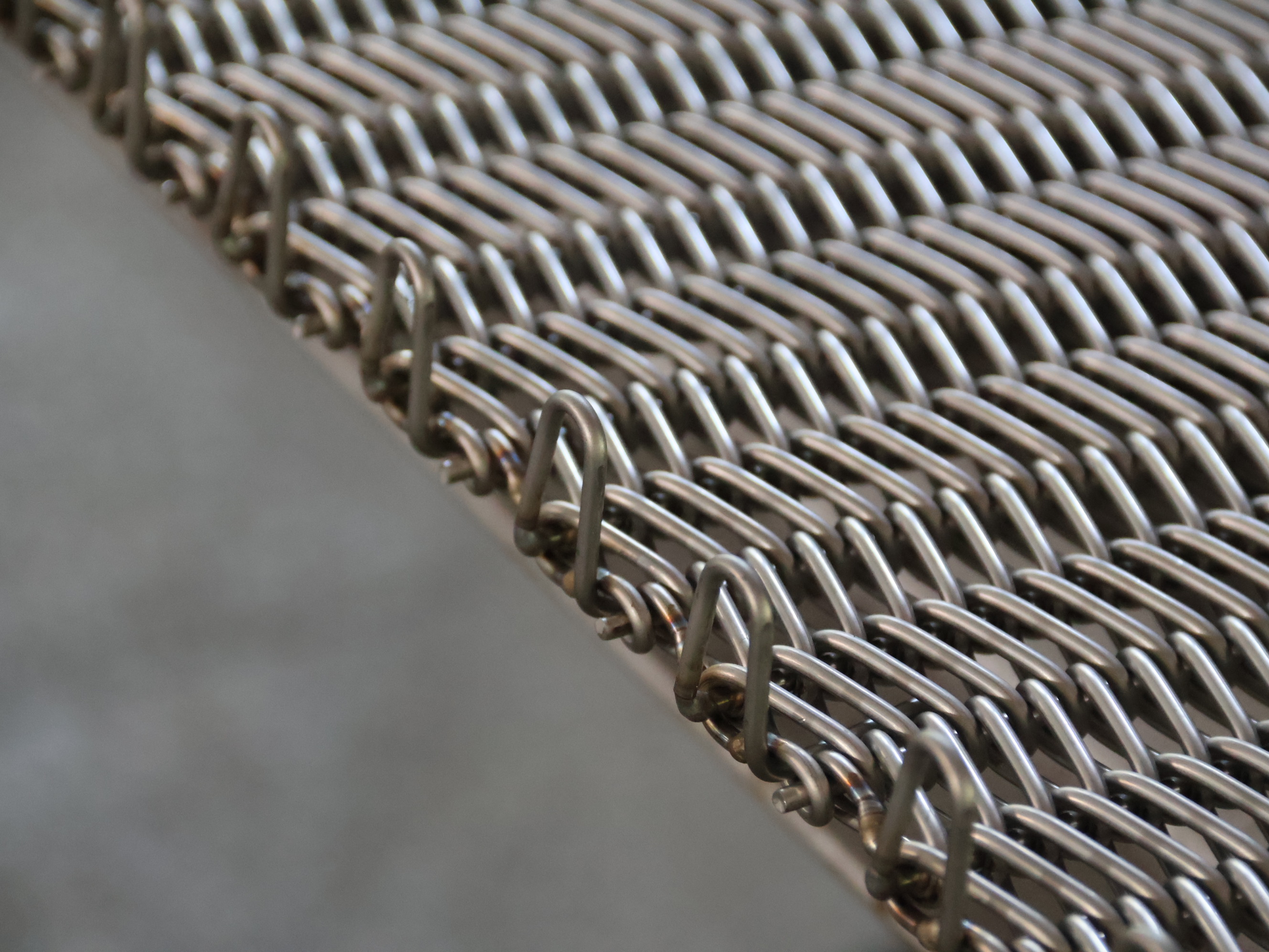 《決定燒結(jié)爐網(wǎng)帶壽命的五大元素：除了“兩抽兩退”，你還漏了哪一環(huán)？》